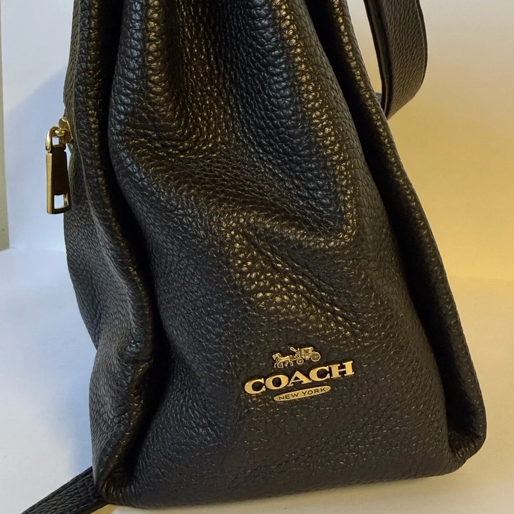 Coach Black Pebbled Leather Shoulder Bag with Gold Hardware - Picture 6 of 8